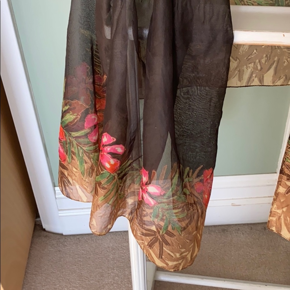 Patterned shall - Picture 3 of 4